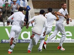 एशेज 2015 : नॉटिंघम टेस्‍ट में ऑस्‍ट्रेलिया पर मंडराया पारी से हार का खतरा