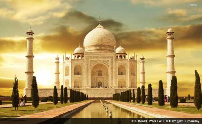 The Latest Wonder of Taj Mahal  a Twitter Handle