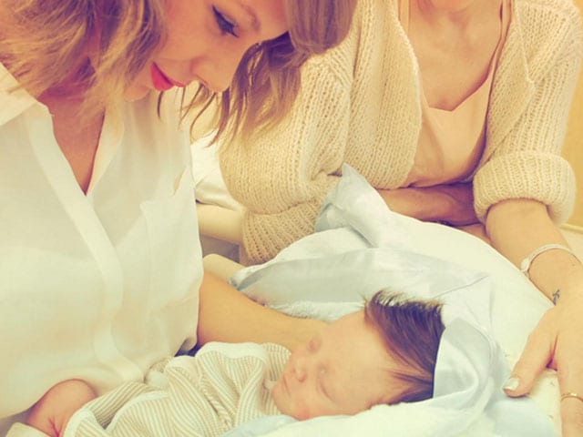 Taylor Swift Reads Out Moving Note Addressed to Godson in Concert