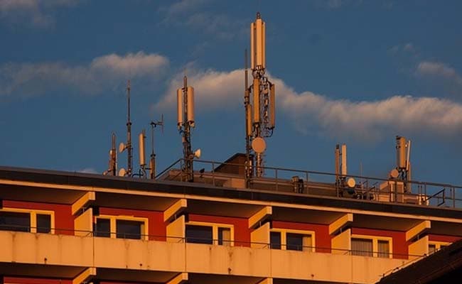 Over 4,000 Mobile Towers Installed Illegally in Delhi