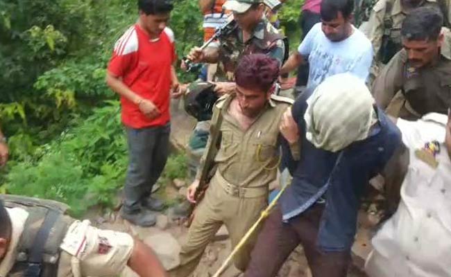 आतंकी को पकड़ने वाले होंगे पुरस्कृत, ग्राम सुरक्षा समितियां होंगी साधन संपन्न
