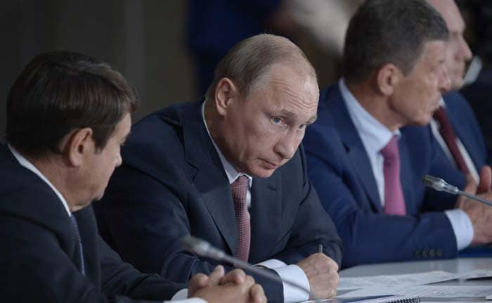 Vladimir Putin Slams 'External Control' Over Ukraine on Crimea Visit