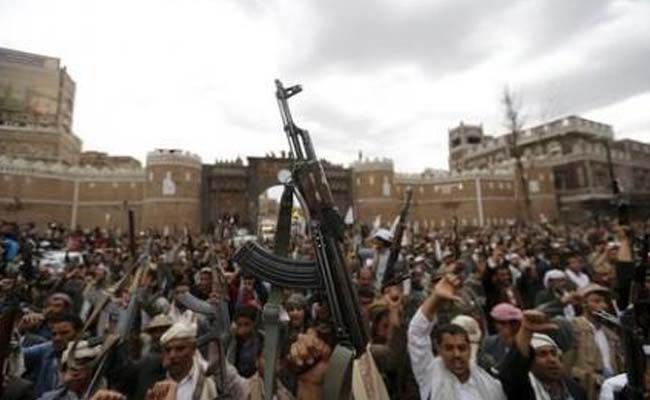 Coalition Forces Hit Yemeni Rebels, Advance Towards Capital Sanaa