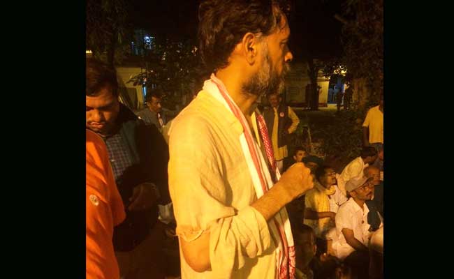 'Beaten, Manhandled,' Says Yogendra Yadav, Detained at Farmer Protest in Delhi