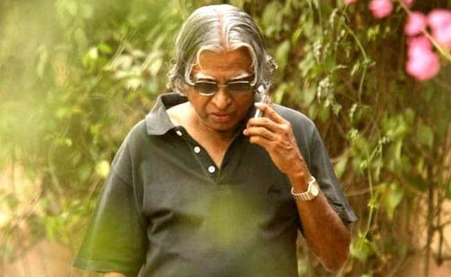 हर छात्र की जिंदगी बदल सकती हैं अब्दुल कलाम की ये 10 बातें, बताया कैसे बनेंगे महान हर छात्र की जिंदगी बदल सकती हैं अब्दुल कलाम की ये 10 बातें, बताया कैसे बनेंगे महान