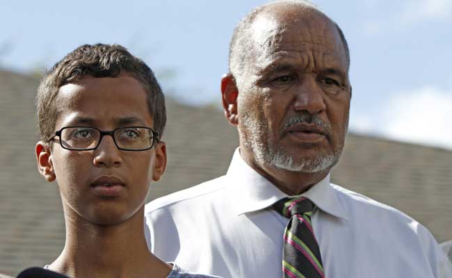 Not Just Obama. Twitter is 100% Behind Ahmed, Teen Handcuffed For Clock
