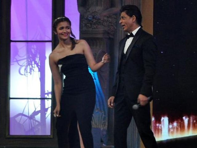 Unsurprisingly, Alia is Super Excited to be in Film With Shah Rukh Khan