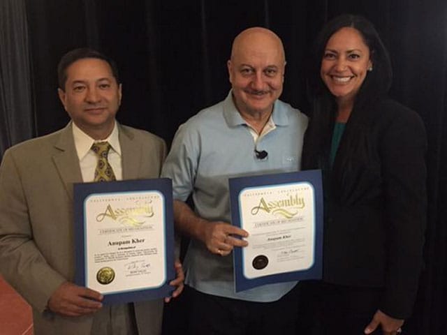 Anupam Kher Gets Certificate in US For Working With Kashmiri Hindus