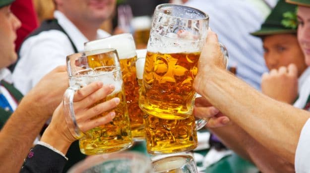 At Oktoberfest, People Buy More Beer When the Price Rises