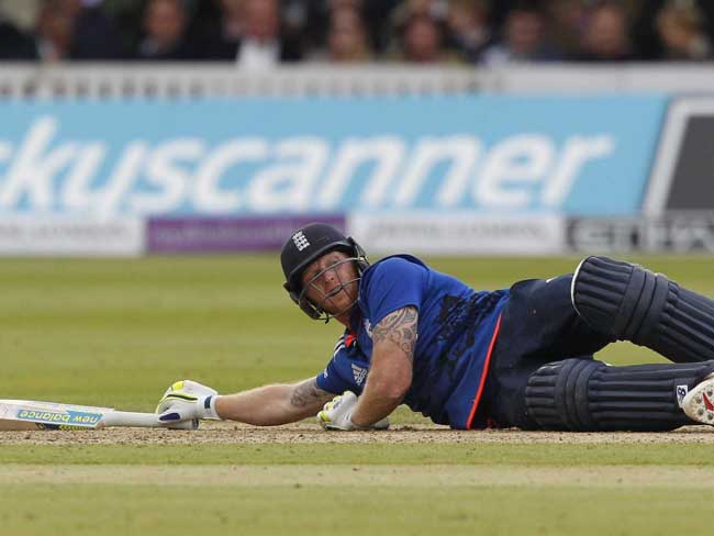 लॉर्ड्स वनडे : बेन स्टोक्स को आउट देने पर बवाल, इस तरह आउट होने वाले दुनिया के छठे बल्लेबाज बने लॉर्ड्स वनडे : बेन स्टोक्स को आउट देने पर बवाल, इस तरह आउट होने वाले दुनिया के छठे बल्लेबाज बने