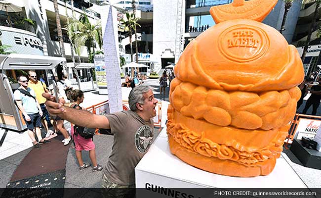 This Record Breaking Cheeseburger Weighs 691 Kilogram