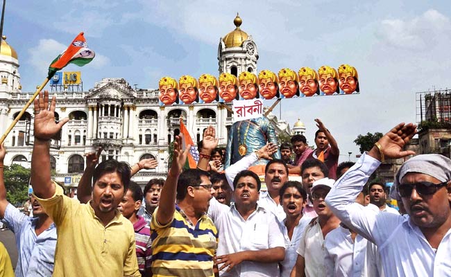 Congress March to West Bengal State Secretariat in Kolkata Stopped