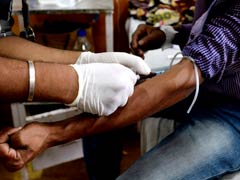 दिल्ली में डेंगू का कहर, चार किस्म के विषाणुओं के लिए कैसे बने एक टीका