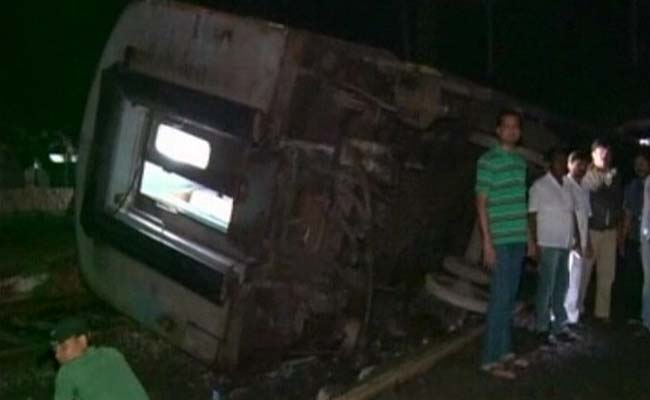 2 Dead, 8 Injured in Train Derailment in Karnataka