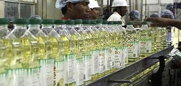Government Monitoring Edible Oil Prices, Says Stock Sufficient