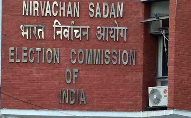 Election Commission Removes 'Defamatory' Flex Boards Used By CPI(M) In West Bengal's Jamuria