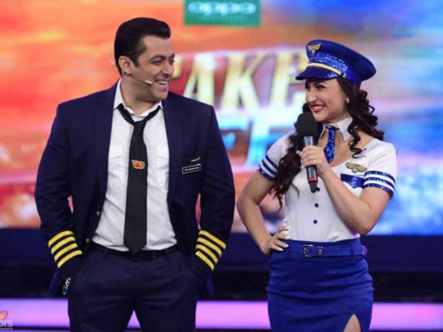 We'll Never Know What Advice Salman Khan Gives Elli Avram