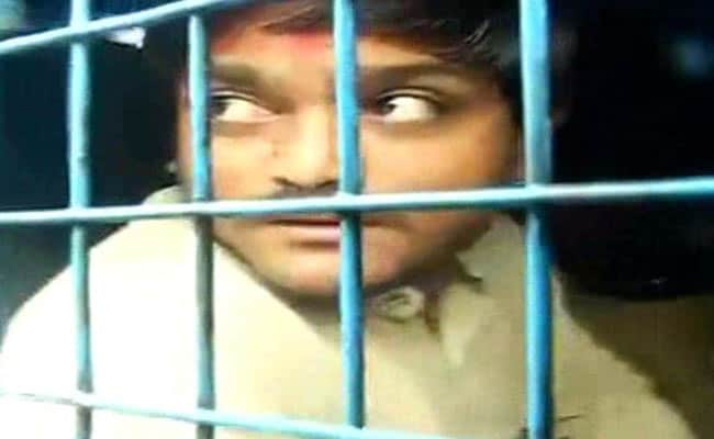 Mobile Internet Services Banned in Gujarat After Hardik Patel's Detention