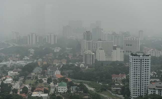 Thai Tourist Islands Hit by Haze From Indonesia Fires