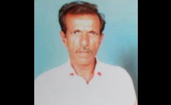 He Hanged Himself With a Towel As Ministers Discussed Farmer Suicides