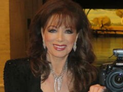 Novelist Jackie Collins Dies at 77