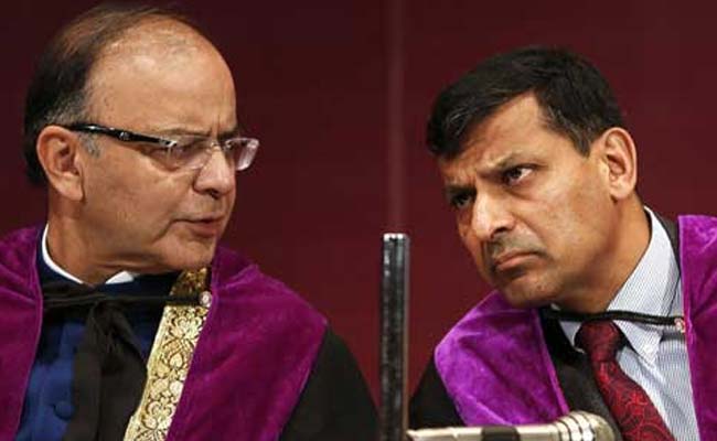 Raghuram Rajan Meets Finance Minister Arun Jaitley Ahead of Monetary Policy Review