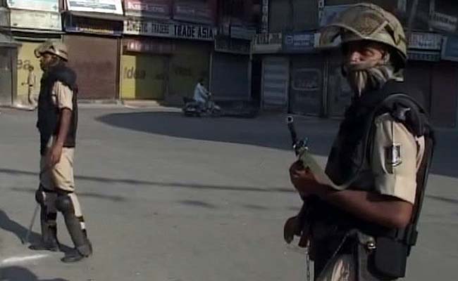 जम्मू-कश्मीर के अनंतनाग में सुरक्षाबलों से मुठभेड़ में एक आतंकवादी ढेर