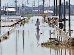 Thousands of Rescuers Deployed as Japan Floods Kill 3 Thousands of Rescuers Deployed as Japan Floods Kill 3