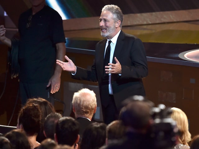 Emmy Awards 2015: Jon Stewart Bids Farewell to Daily Show One Last Time