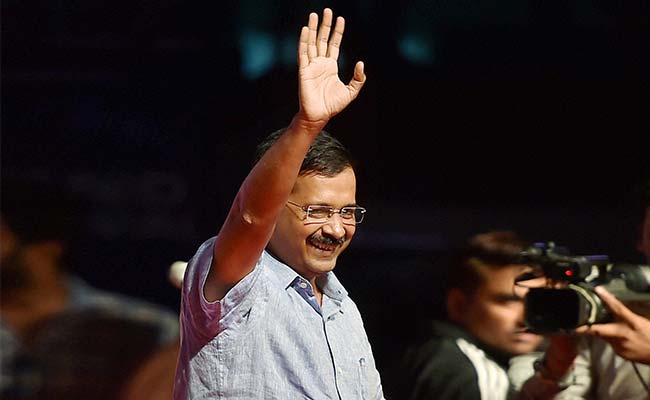 Arvind Kejriwal, Star at College Rock Concert, Reaches Out to Delhi Students
