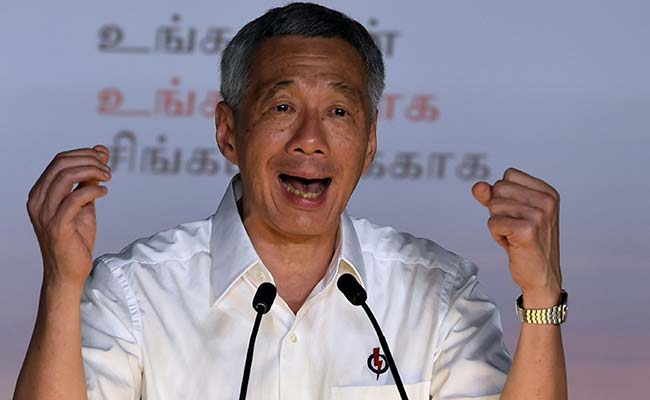 Singapore PM Lee Hsien Loong  Defends Government Internet Blockage