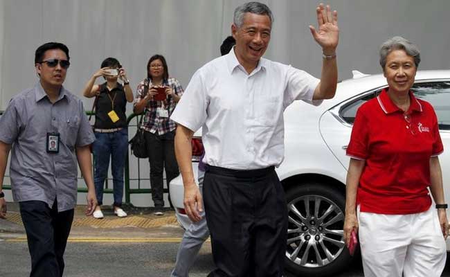 Singapore Votes in Hotly Contested Poll, Ruling Party Set to Win