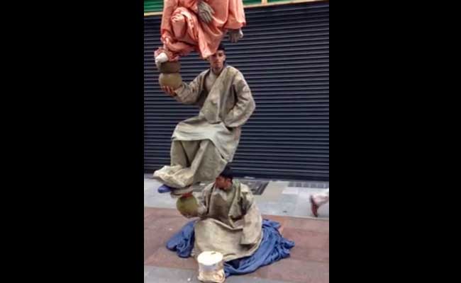 This 'Magic Trick' Has Gone Viral. Prepare to be Amazed