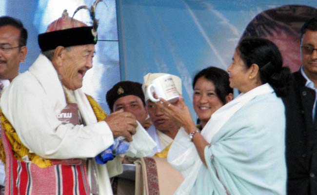 Mamata Banerjee Forms Development Board for West Bengal's Mangar Community Mamata Banerjee Forms Development Board for West Bengal's Mangar Community