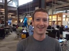 Mark Zuckerberg Showed us His Office: 10 Things We Spotted on His Desk