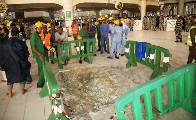 2 Indians Killed in Crane Crash at Mecca's Grand Mosque