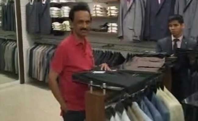 Why a Dhoti Doesn't Fit in Stalin's Mission Makeover