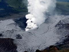 Japan Warns Tourists on Mount Aso After Eruption