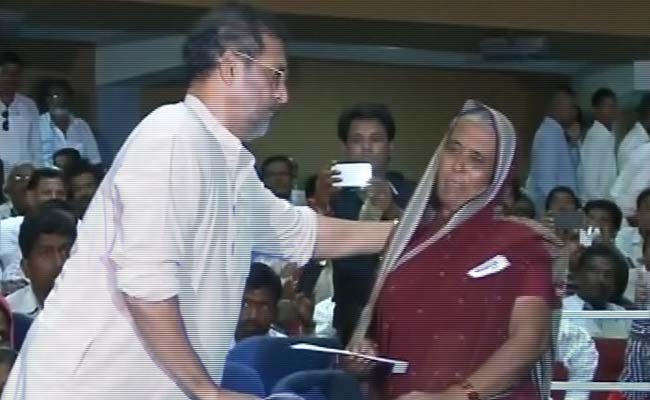 Ignoring Drought-Hit Farmers Could Lead to a 'Bloody Revolution': Nana Patekar
