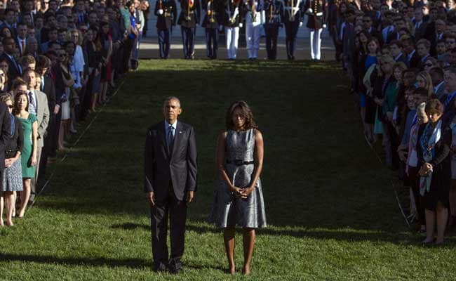 Barack Obama Leads US in Moment of Silence on 9/11