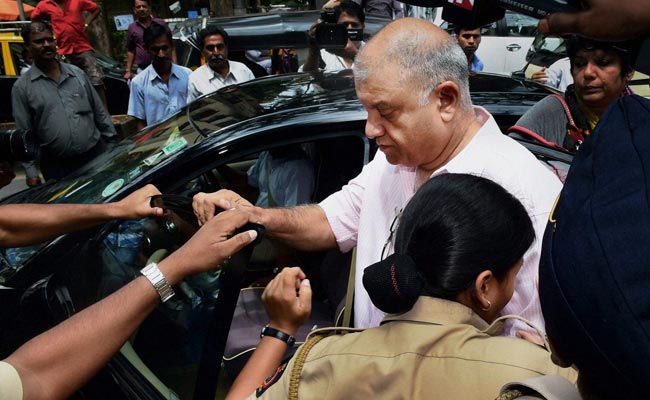 Peter Mukerjea Back At Police Station, This Time With Step-Daughter Vidhie