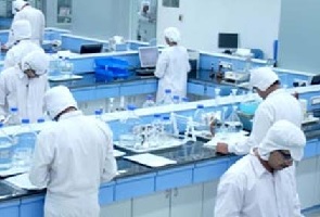 Asia's Biggest Vaccine Maker to Seek Fast-Track Nod for Dengue Drug in India