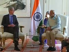 PM Modi Invites Apple CEO to Set Up Manufacturing Base in India