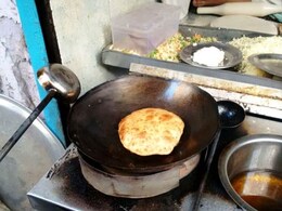 पुरानी दिल्ली की परांठे वाली गली में हैं परांठों की ढेरों वैरायटी पुरानी दिल्ली की परांठे वाली गली में हैं परांठों की ढेरों वैरायटी