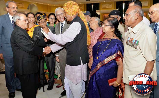 Protesting Ex-Servicemen Felicitate 1965 War Veterans