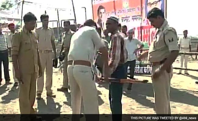Man Arrested for Bringing Air Gun to Rahul Gandhi's Rally in Bihar