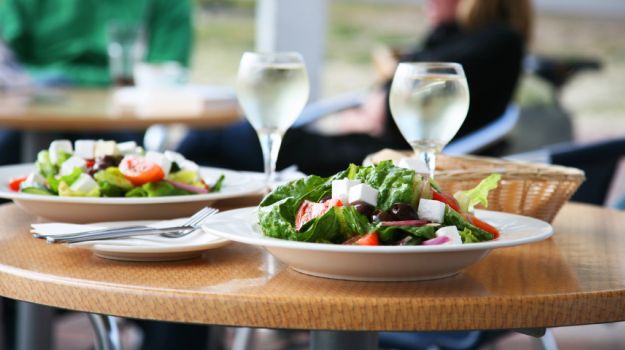 Restaurant of the Future? Service With an Impersonal Touch