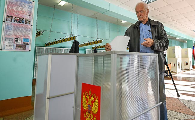 Russia Votes in Local Polls as Opposition Marginalised
