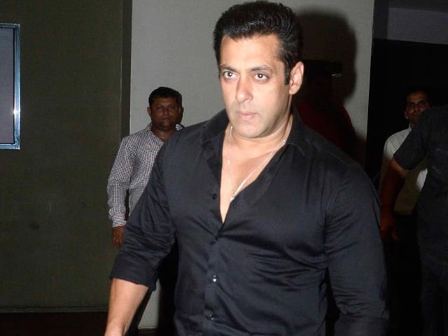 Salman Khan 'Doesn't Behave Like a Star.' For Proof, See His Clothes