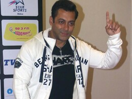 सबसे 'आकर्षक व्यक्तित्व' हैं सलमान खान, अमिताभ और शाहरूख को पछाड़ा सबसे 'आकर्षक व्यक्तित्व' हैं सलमान खान, अमिताभ और शाहरूख को पछाड़ा